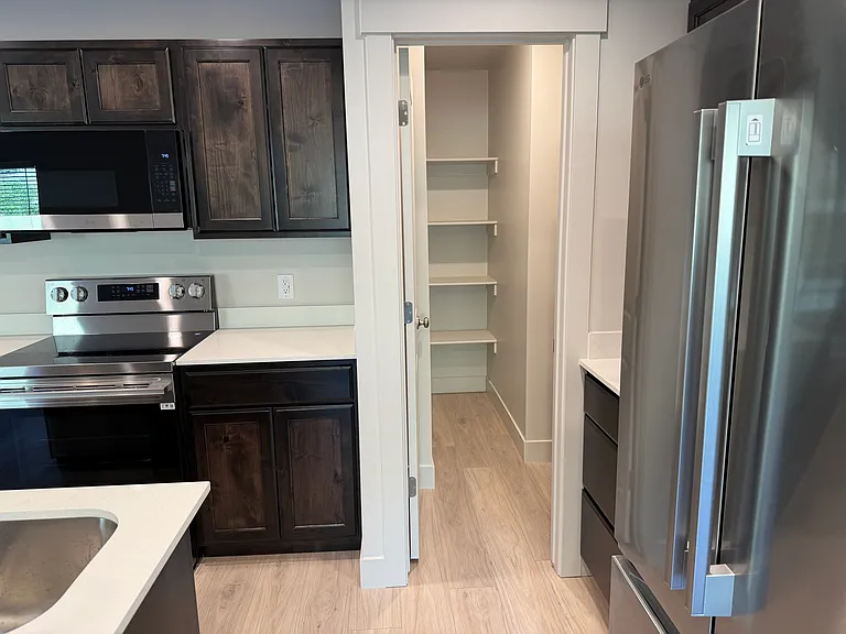 4013 S Woodland Ave — Photo 14
