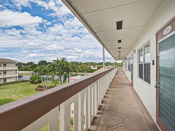 4th image of 291 PRESTON G Way #291