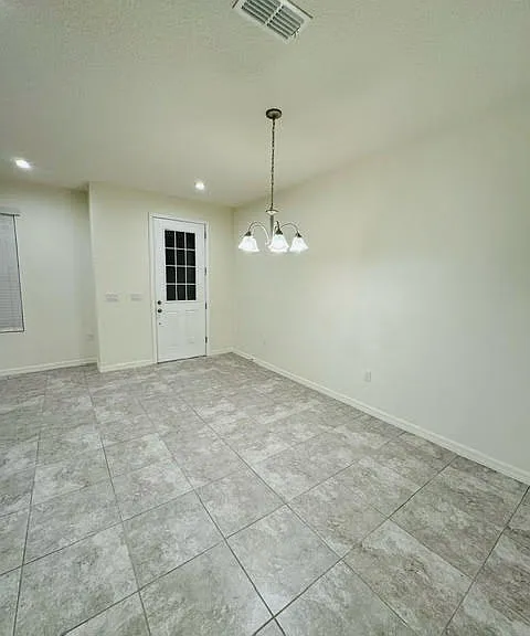 2682 Chantilly Ave — Photo 7