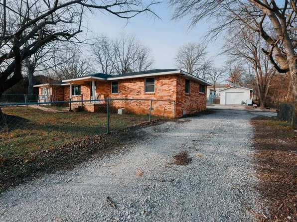410 NW Oak St, Kingston, OK 73439