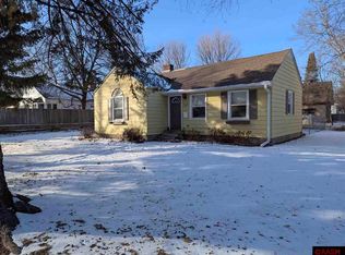 520 Blue Earth St, Mankato, MN 56001