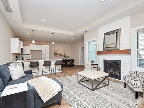 2nd image of 8936 Nelle Ln