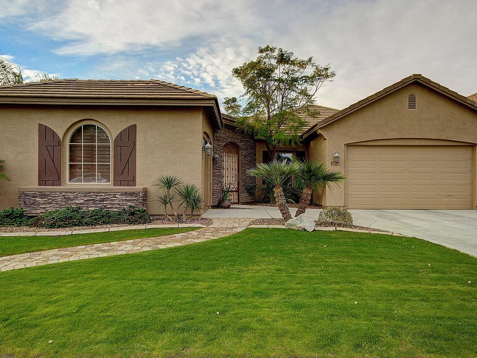 1st image of 2599 E Desert Broom Pl