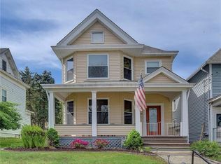 1004 Vance Ave, Coraopolis, PA 15108