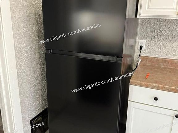 5th image of 3940 Deodar St