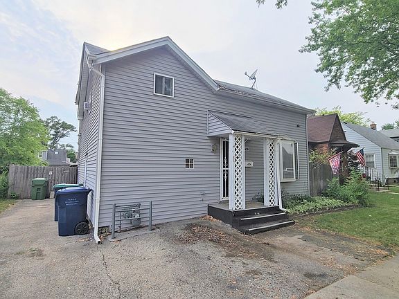 2nd image of 9420 S Trumbull Ave