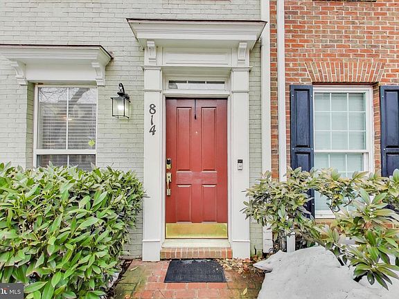 4th image of 814 Capitol Square Pl SW