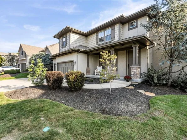 9411 W 163rd Ter, Overland Park, KS 66085