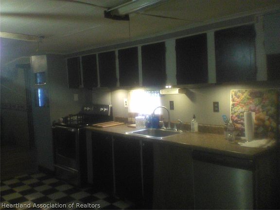 4th image of 27 Boon Dock Rd