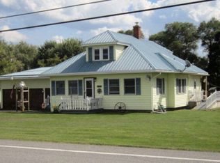 1237 Route 9b, Champlain, NY 12919
