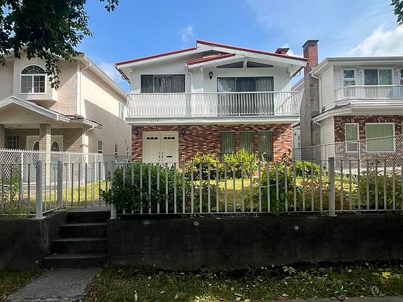 2nd image of 4568 Commercial St