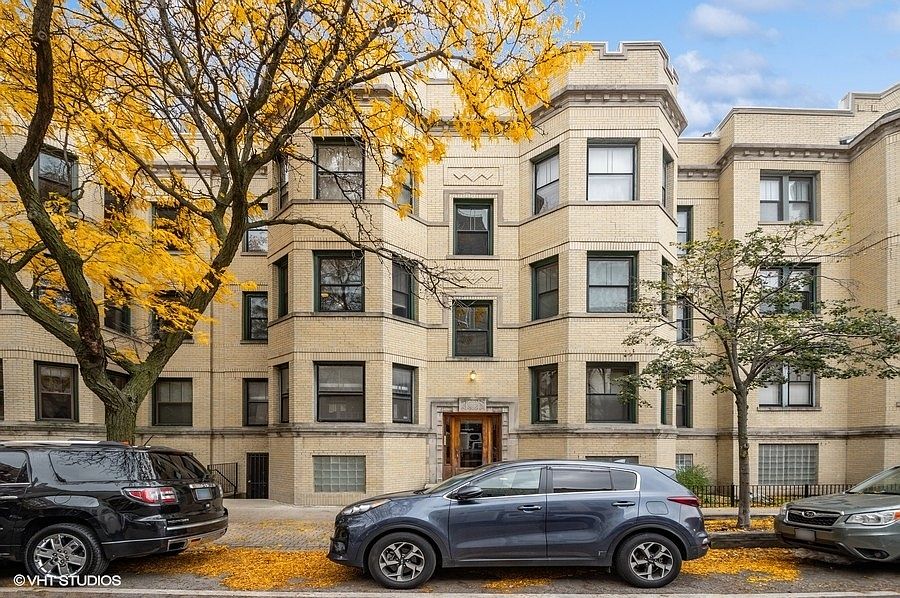 1st image of 4182 N Clarendon Ave #2S
