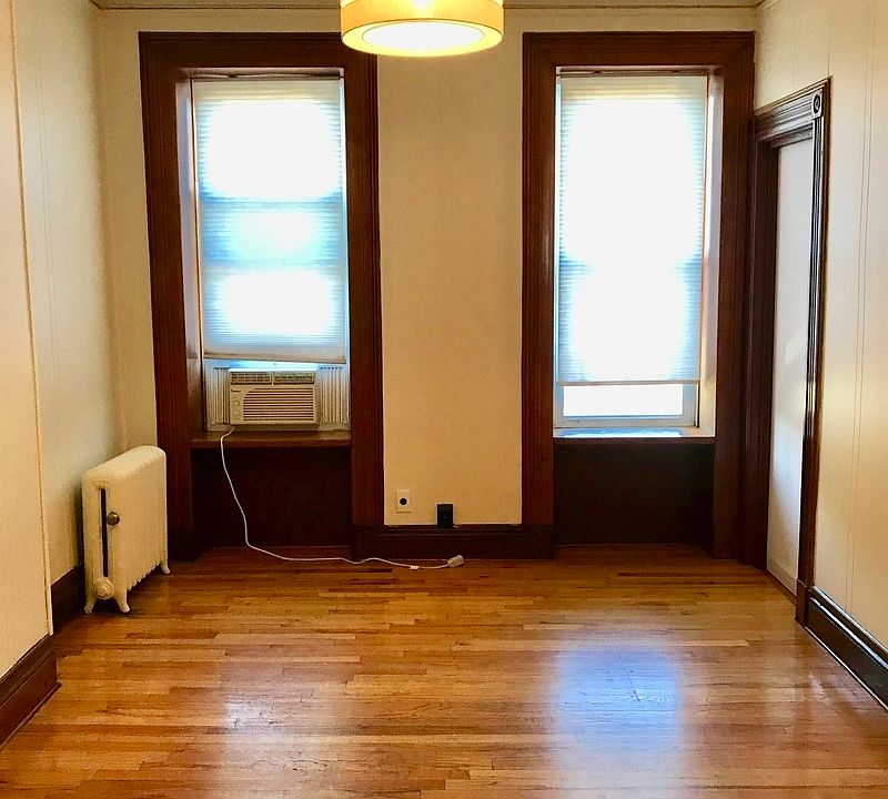 1st image of 568 10th St #4
