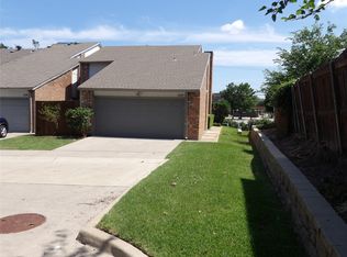 2207 Salem Dr, Carrollton, TX 75006