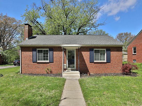 2nd image of 2743 Kensington Pl W