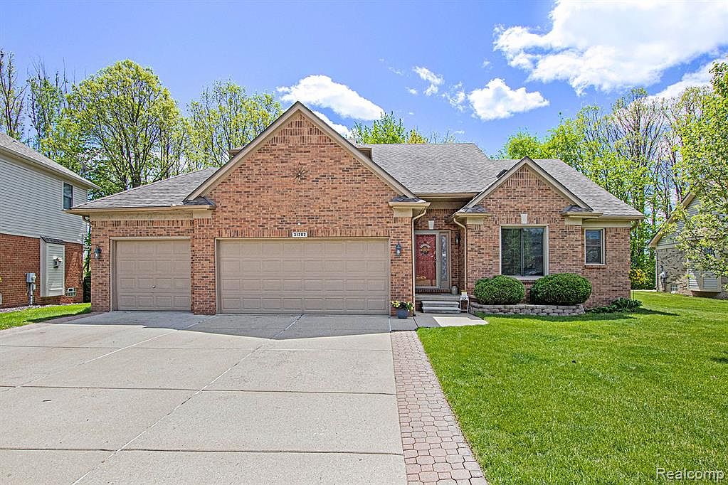 31202 Broderick Dr, Chesterfield, MI 48051 Zillow