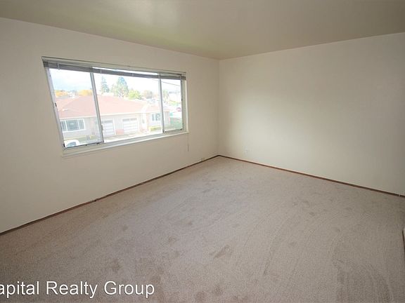 4th image of 38 Linden Ave APT 4