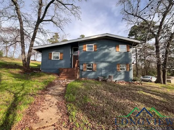 120 W Groves St, Big Sandy, TX 75755