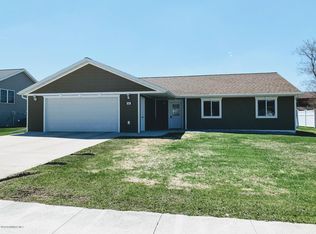 414 Evergreen St, Thief River Falls, MN 56701