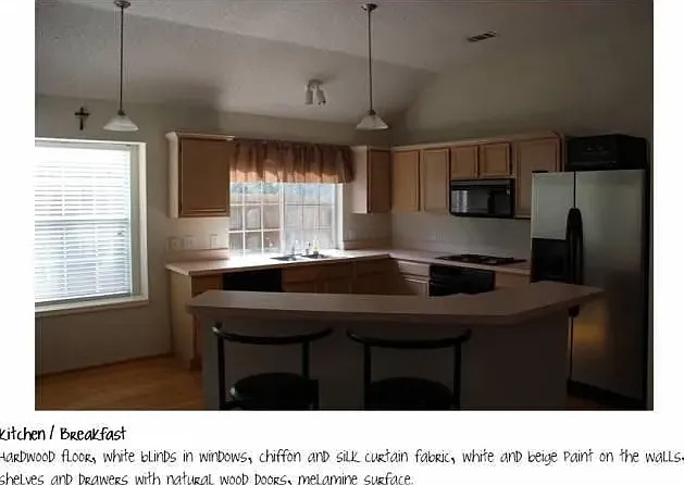 3 bed, 1685 sqft, $2,400 — Photo 2