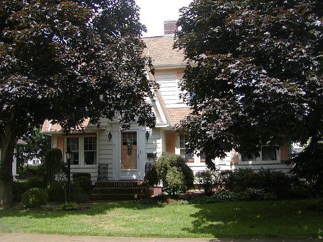 1st image of 11 W Jefferson Ave