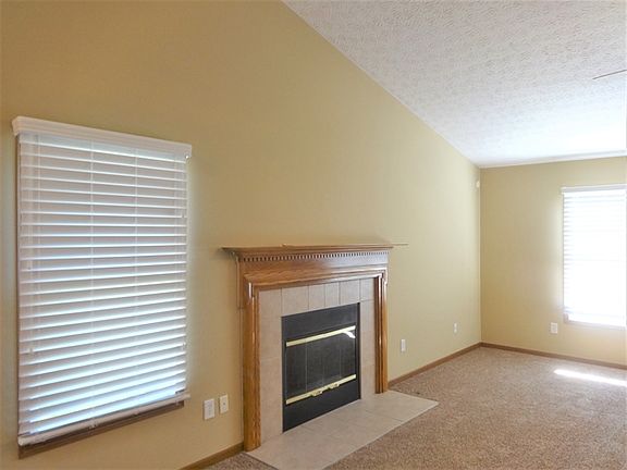 3rd image of 3681 Weeping Willow Blvd