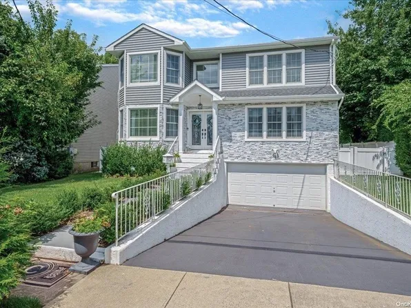 154 Evans Avenue, Albertson, NY 11507