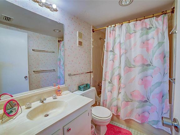 2nd image of 3452 NE Causeway Blvd APT 101