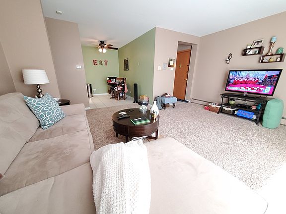 4th image of 5727 W 128th St #4