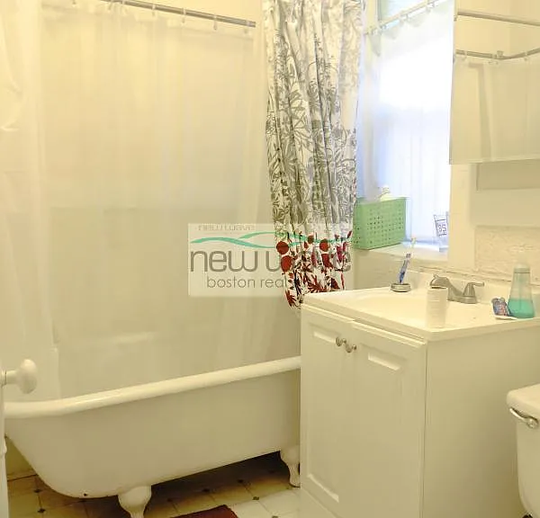 881 Huntington Ave #8 — Photo 8