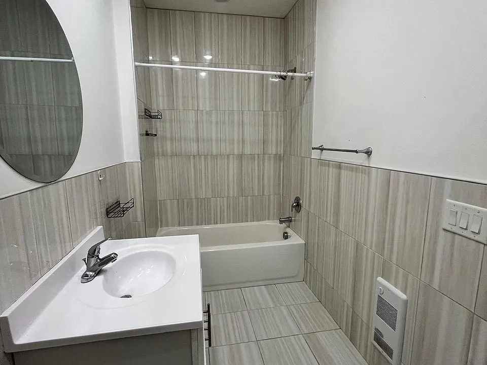 60 Cottage St #3D