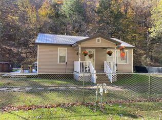946 Cane Fork Rd, Charleston, WV 25314