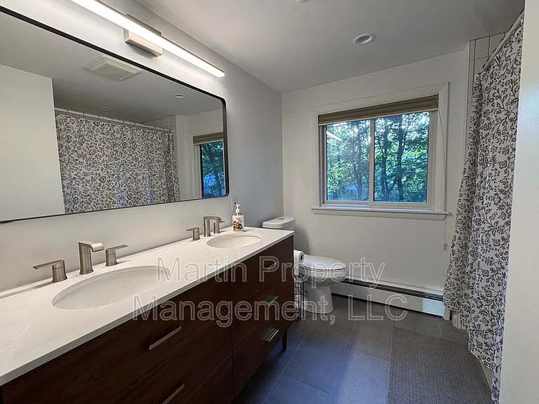 1 Cyr Cir — Photo 11