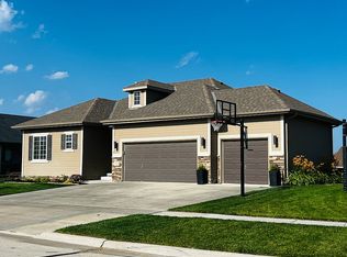 3130 N 91st Ct, Lincoln, NE 68507