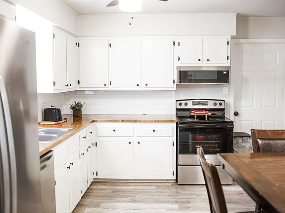 2nd image of 129 Bowie Cir