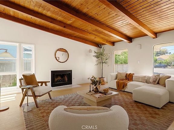 5th image of 6246 Fallbrook Ave