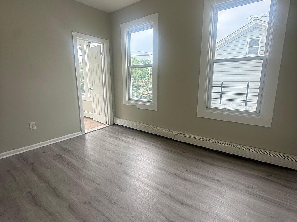 1st image of 27-29 N Munn Ave #2F