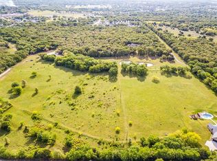 102 S Briaroaks Rd, Burleson, TX 76028