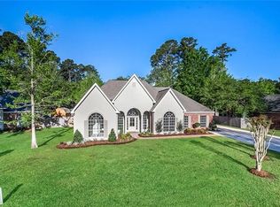 823 Harmony Ln, Mandeville, LA 70471