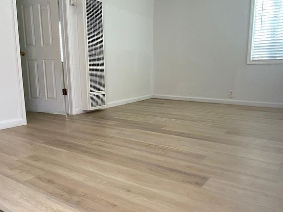 Entryway to Living Room