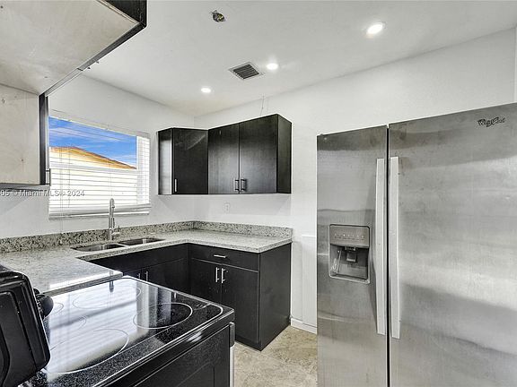 5th image of 20811 NW 31st Ave