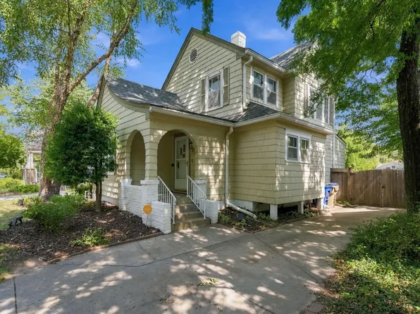 636 N Crestway St, Wichita, KS 67208