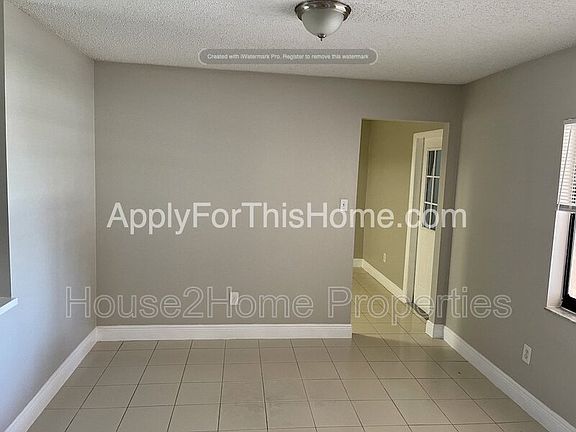 5th image of 4923 Pennsbury Dr