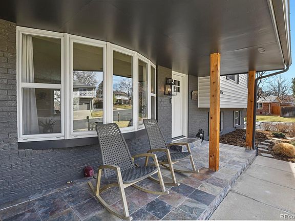 5th image of 1115 W Hinsdale Drive