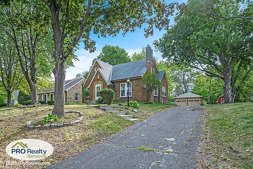 438 Johnson Pkwy Photo 1