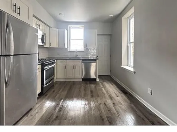 1821 N 28th St, Philadelphia, PA 19121