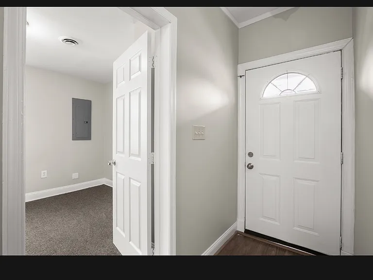 805 Eastern Ave — Photo 20
