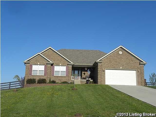 1st image of 221 Lincoln Trce