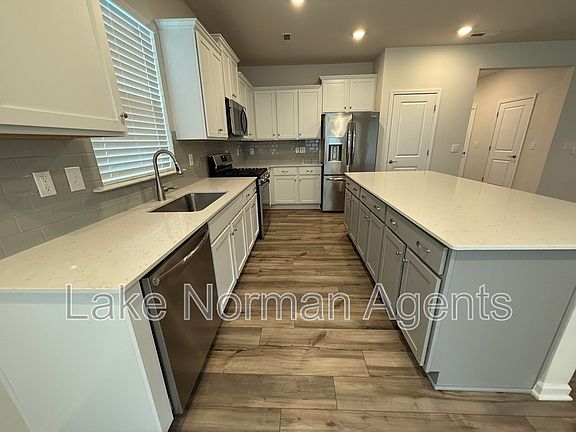 5th image of 129 Pampas Pl