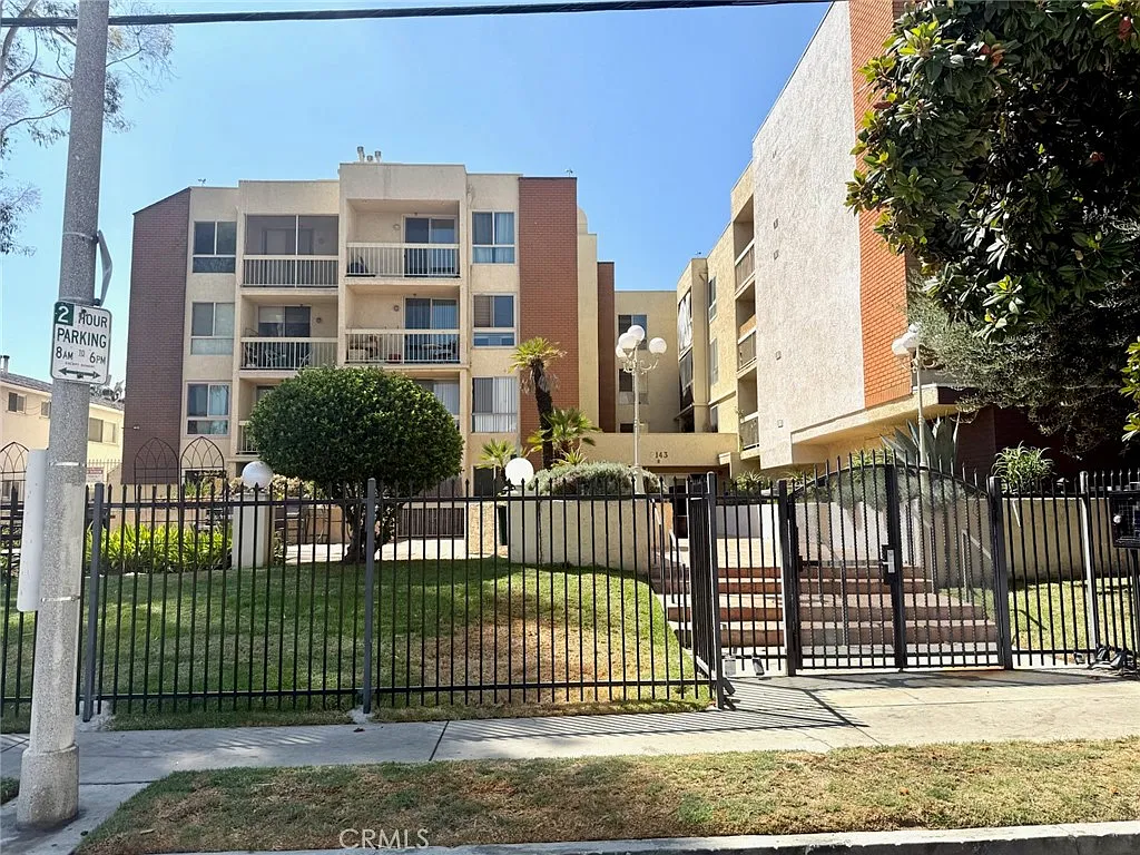 1 bed, 650 sqft, $2,150 — Photo 2